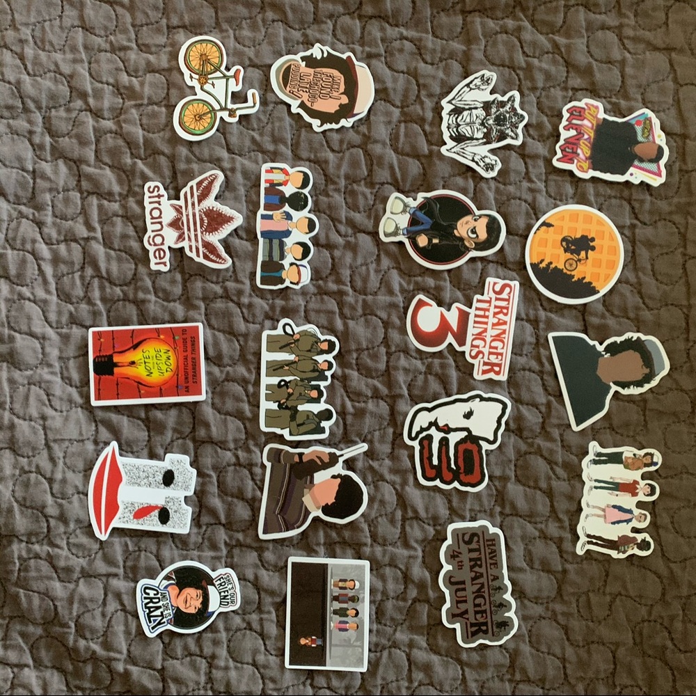 Lot of 19 Stranger Things 3 Stickers